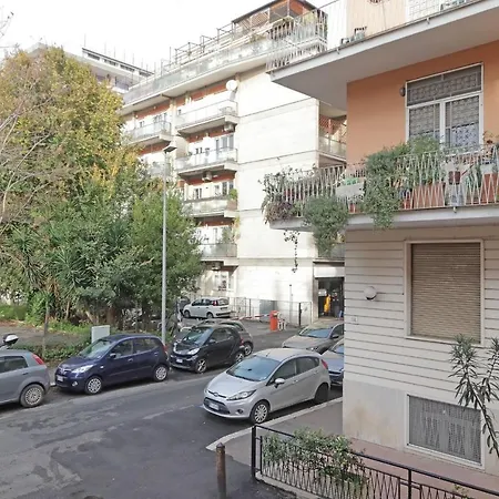 Homs In By Halldis *