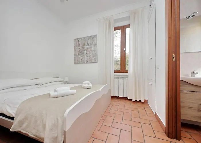 Homs In By Halldis アパート